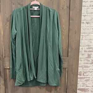 ⭐️5/$20Athleta Green Front Cardigan